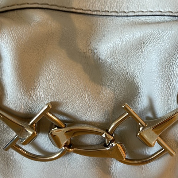 Authentic Gucci Horsebit Nail Satchel in Off-White Leather - Picture 2 of 8